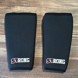 Black STRONG Knee Sleeves Size XS Mark Bell SlingShot